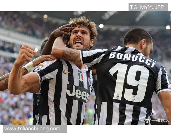 拜仁慕尼黑与利物浦激战正酣央视体育全程直播精彩赛事解析 拜仁慕尼黑与利物浦激战正酣央视体育全程直播精彩赛事解析