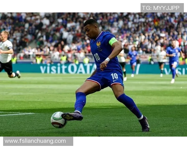 姆巴佩领衔法国队再创辉煌2023赛季精彩瞬间回顾与展望