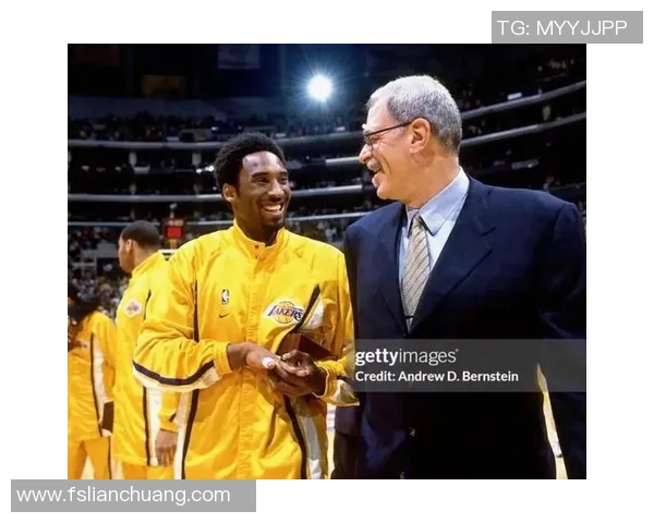 戴维斯与奥尼尔的巅峰对决:谁才是篮球历史上的真正巨星 戴维斯与奥尼尔的巅峰对决:谁才是篮球历史上的真正巨星