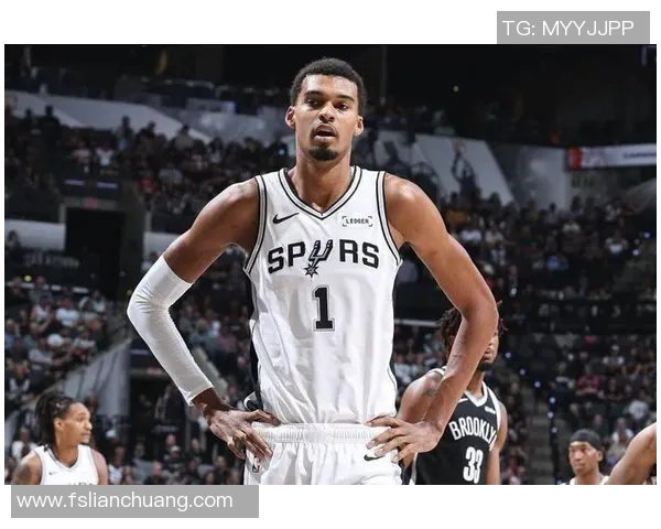 文班亚马法国队首秀大放异彩27分轻取意大利吸引NBA球探关注