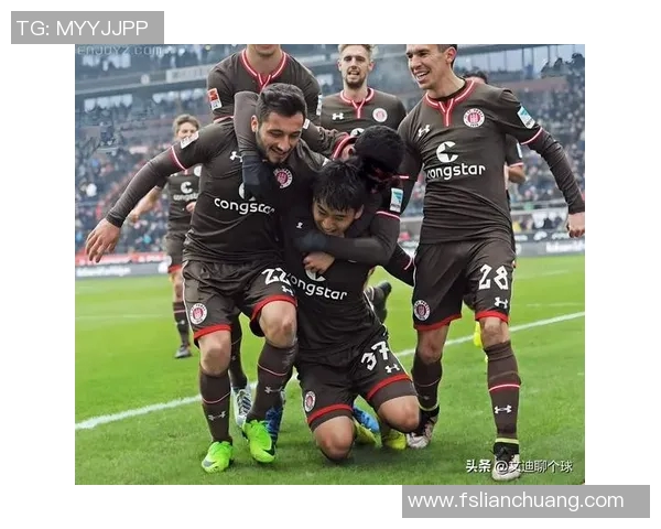 维多利与累体育的精彩对决揭示足球战术与团队协作的完美结合