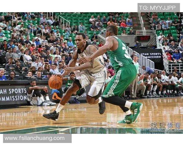 马刺与热火激战正酣央视网全程直播精彩瞬间回顾