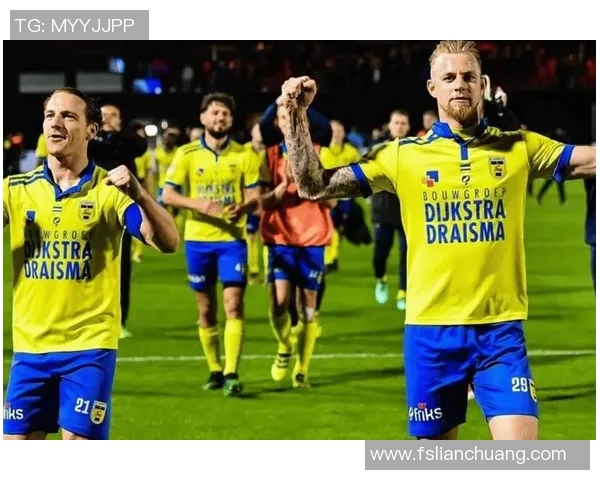 埃因霍温与坎布尔激战正酣赛况分析与精彩瞬间回顾