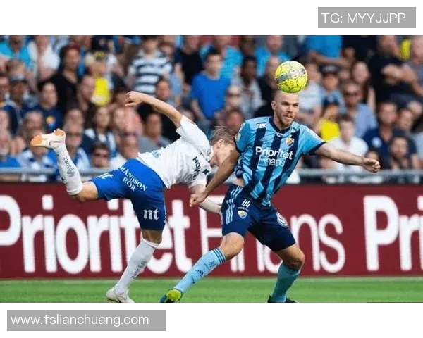 布鲁马与天狼星的激烈对决揭示了足球战术与团队合作的重要性 布鲁马与天狼星的激烈对决揭示了足球战术与团队合作的重要性