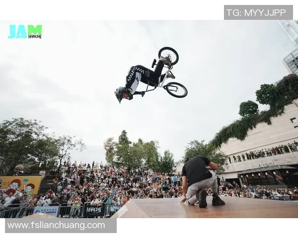 成都极限运动队以82分稳居极限运动联赛积分榜首位展现强劲实力MBA 成都极限运动队以82分稳居极限运动联赛积分榜首位展现强劲实力MBA