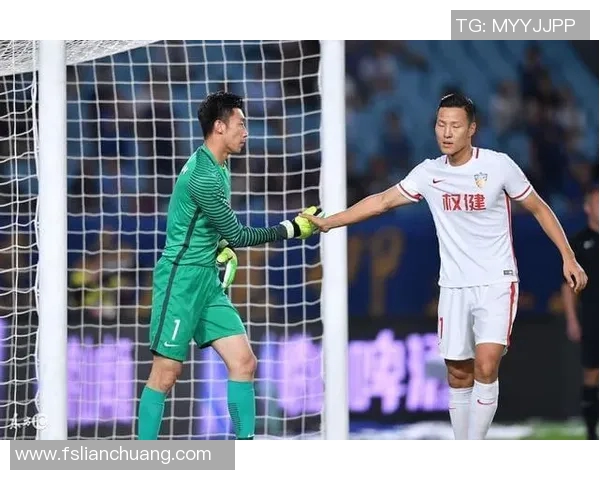 泰达与权健激战三场零封对决揭示球队实力与战术博弈的精彩瞬间