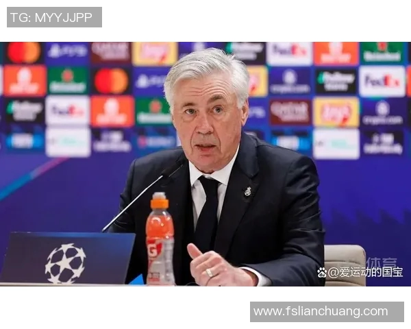 马丁内斯的传奇旅程：从足球新星到世界顶级教练的蜕变与成就